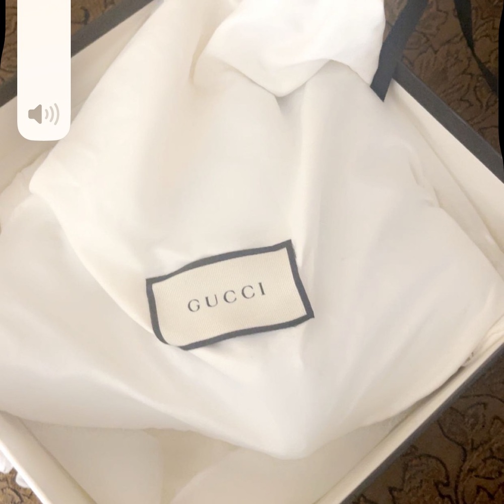 Kids Gucci shoes in original in original dust bag and box